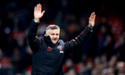 Các huyền thoại Man Utd chúc mừng Solskjaer