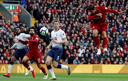 Liverpool hạ Tottenham để trở lại đỉnh bảng