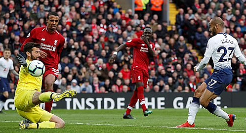 Liverpool hạ Tottenham để trở lại đỉnh bảng