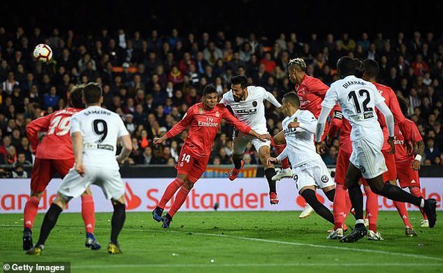 Valencia 2-1 Real Madrid: Nỗi thất vọng của HLV Zidane