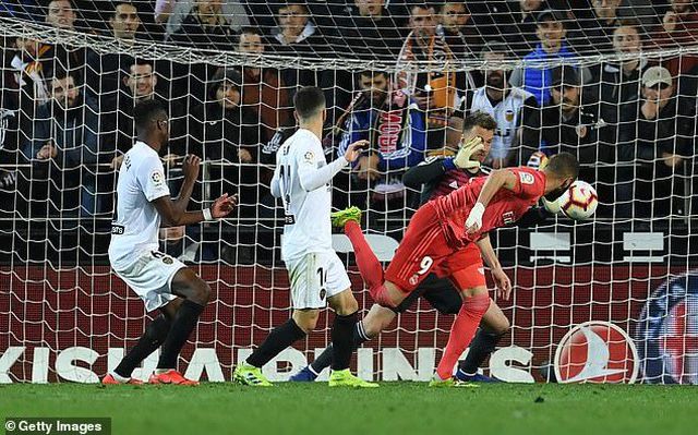 Valencia 2-1 Real Madrid: Nỗi thất vọng của HLV Zidane