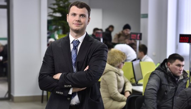 Chính phủ Ukraine sửa đổi nghị định liên quan tới việc cấp bằng lái xe và kiểm định các trường dạy lái xe