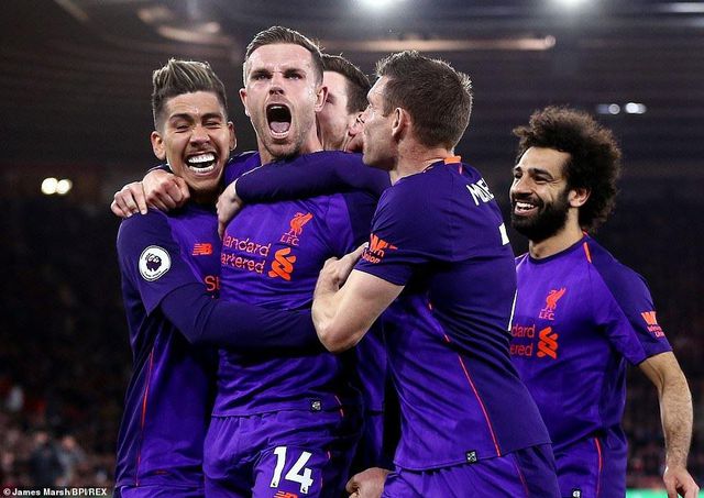 Ngược dòng hạ Southampton, Liverpool vươn lên ngôi đầu bảng
