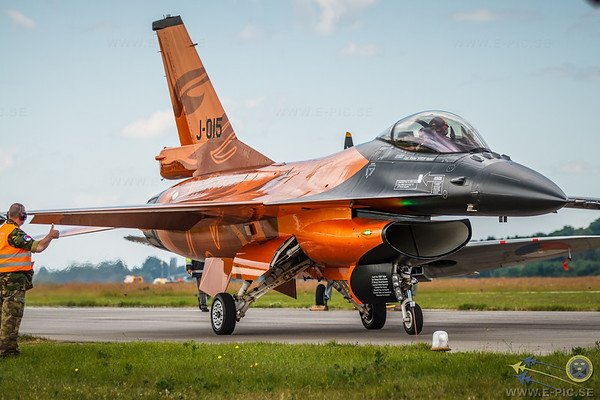 Hy hữu: Máy bay F-16 Hà Lan tự bắn hạ chính mình