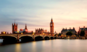 Nhà giàu Trung Quốc đổ qua Anh bất chấp Brexit