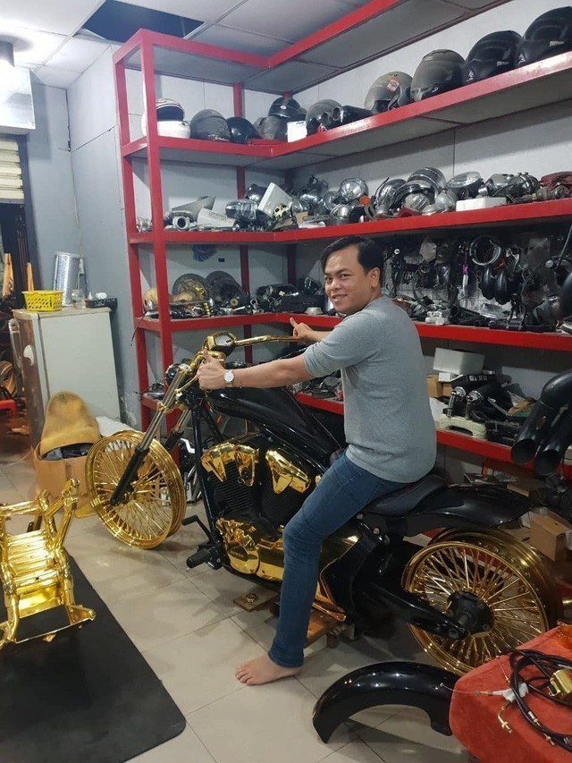 Khối vàng ròng và 300 tỷ tiền mặt qua lời Phúc XO