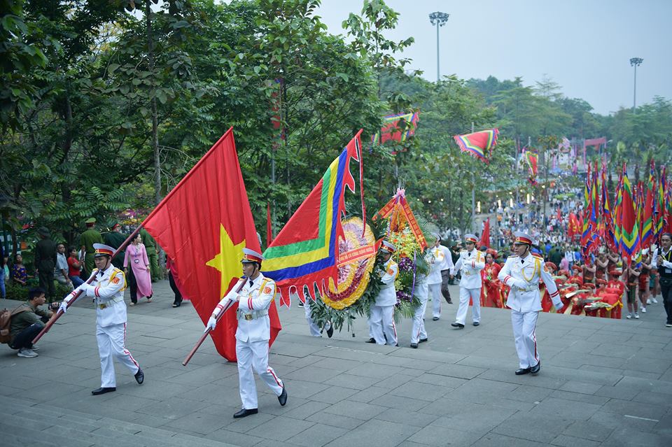 Chủ tịch Quốc hội Nguyễn Thị Kim Ngân dự lễ Dâng hương các Vua Hùng