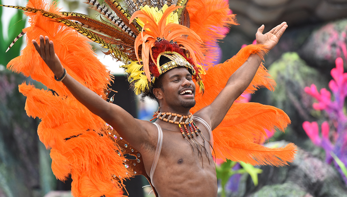 Carnival đường phố khuấy động phố biển Sầm Sơn