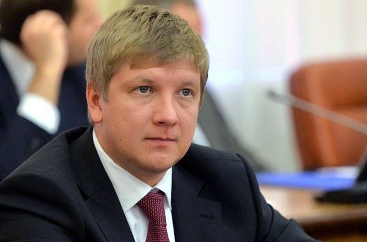 Thủ tướng Ukraine Groisman lại đe dọa đuổi việc Kobolev