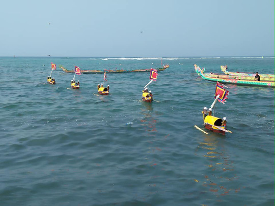 Thiêng liêng Lễ khao lề tri ân hùng binh Hoàng Sa ở Lý Sơn