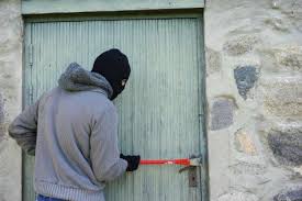 Chernigov: Một phụ nữ hưu trí bị cướp đột nhập nhà riêng giết hại, cướp tiền