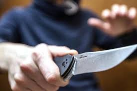 Dnhepr: Kẻ cướp dùng dao tấn công chi nhánh bưu điện làm hai người bị thương