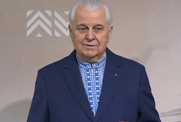 Cựu Tổng thống Ukraine Kravchuk giải thích, Zelinski thông minh hơn Poroshenko ở điểm nào