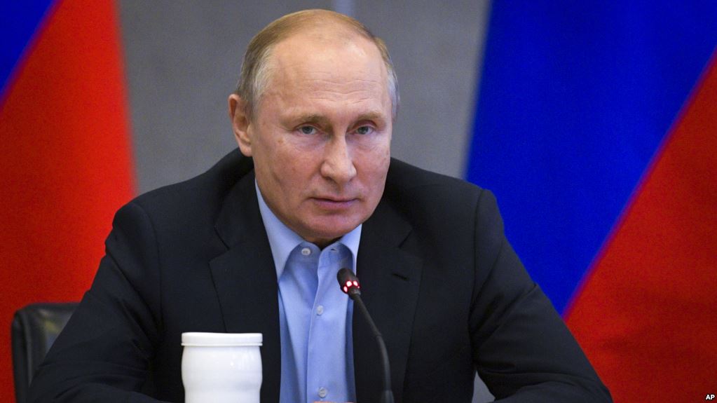 Tổng thống Nga Putin ký sắc lệnh đơn giản hoá việc nhận quốc tịch Nga đối với người dân vùng tạm chiếm Donbass