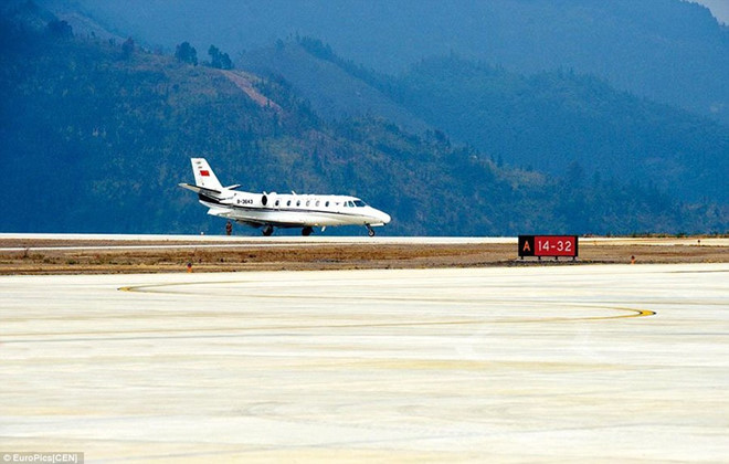 Sân bay trên đỉnh núi tại Trung Quốc