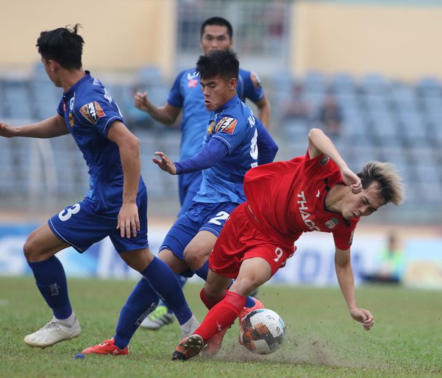 Vòng 7 V-League 2019: Trận "chung kết" giữa Hà Nội và TPHCM