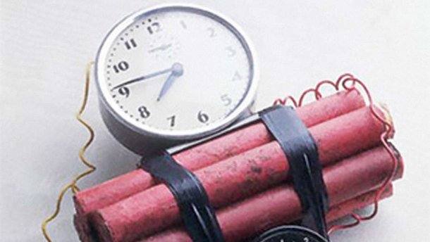 Odessa: Chi nhánh ngân hàng “Pivdenhi” bị đánh bom tự chế