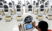 OECD: 'Một nửa việc làm sẽ biến mất và thay thế bằng robot'