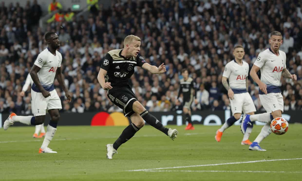 Hạ gục Tottenham, Ajax đặt một chân vào chung kết Champions League