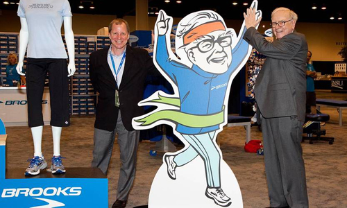 Hãng giày của Warren Buffett muốn chuyển nhà máy từ Trung Quốc sang Việt Nam