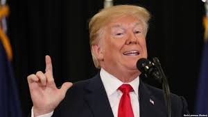 Tổng thống Mỹ Trump gọi cựu phó Tổng thống Mỹ Baiden là “thằng hề”