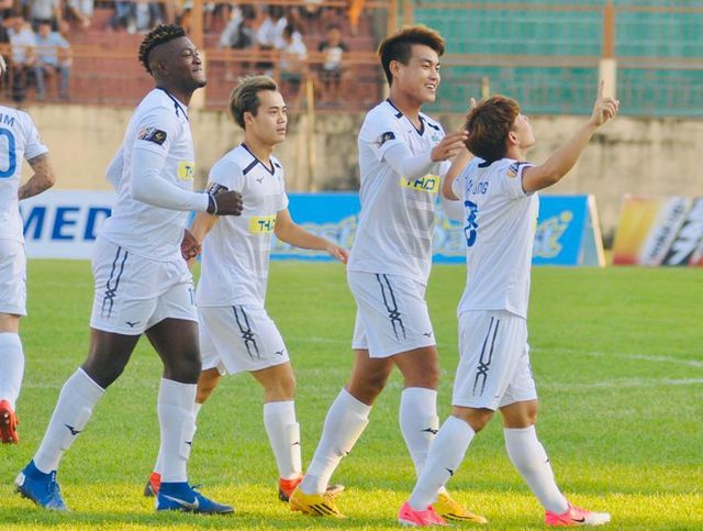 Văn Thanh tái xuất, HA Gia Lai giành chiến thắng trước Nam Định