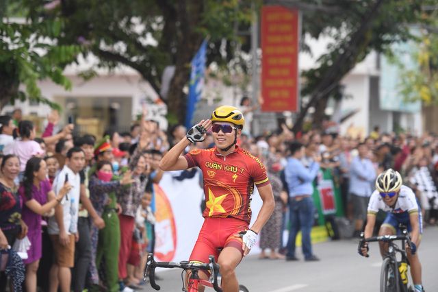 Mirsamad Pourseyed giành Áo vàng cuộc đua xe đạp Về Điện Biên Phủ 2019