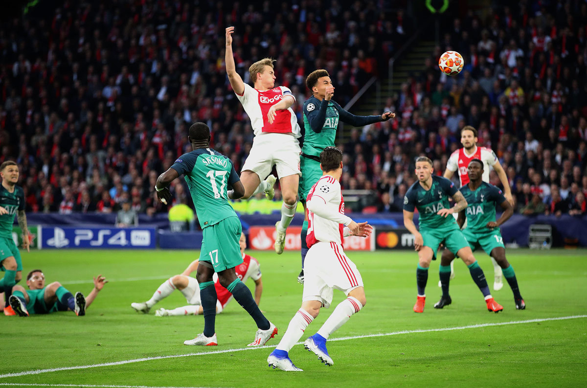 Tottenham "lật kèo" thần kỳ: Những kẻ phi thường