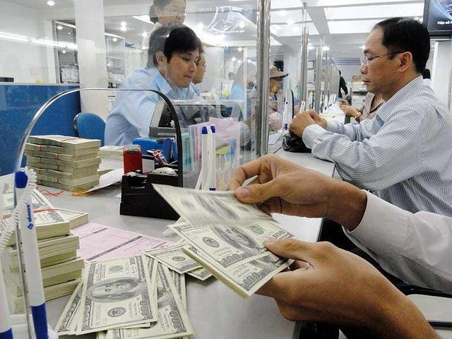 ‘Giải mã’ đồng đôla Mỹ đột ngột nổi sóng lớn