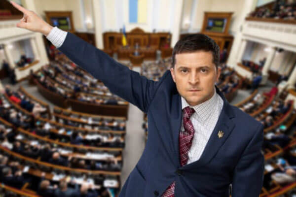 Đội ngũ Zelinski đăng tải video, ủng hộ giải tán Quốc hội Ukraine