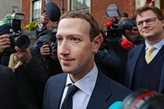 CEO Mark Zuckerberg nói gì trước lời kêu gọi chia tách Facebook?