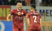 TP HCM hạ Quảng Ninh bằng bàn thắng phút bù giờ
