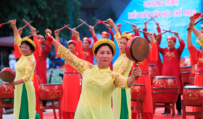 Đồng diễn văn hóa, thể thao nhân kỷ niệm 129 năm Ngày sinh Chủ tịch Hồ Chí Minh