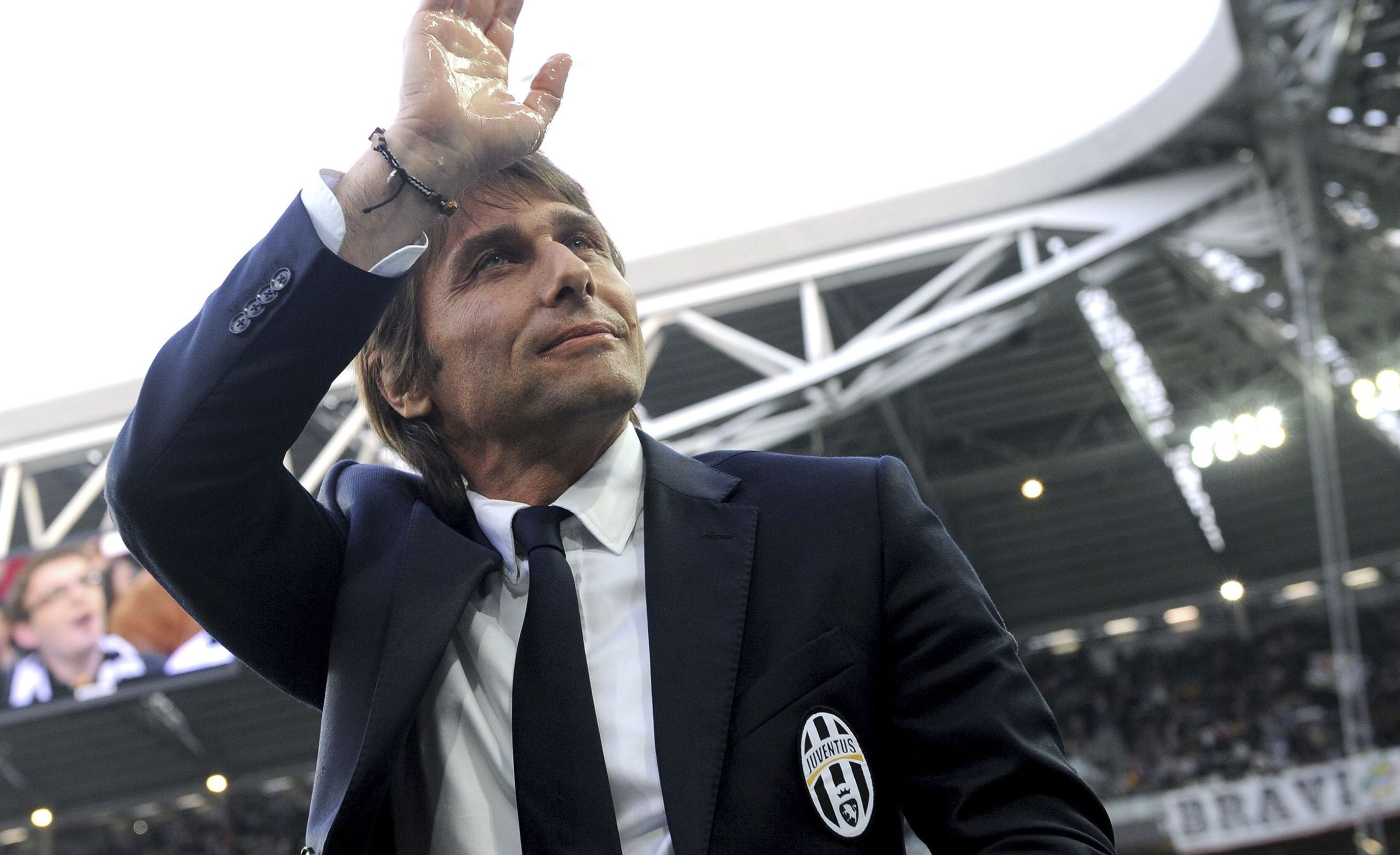HLV Conte chính thức trở lại Serie A