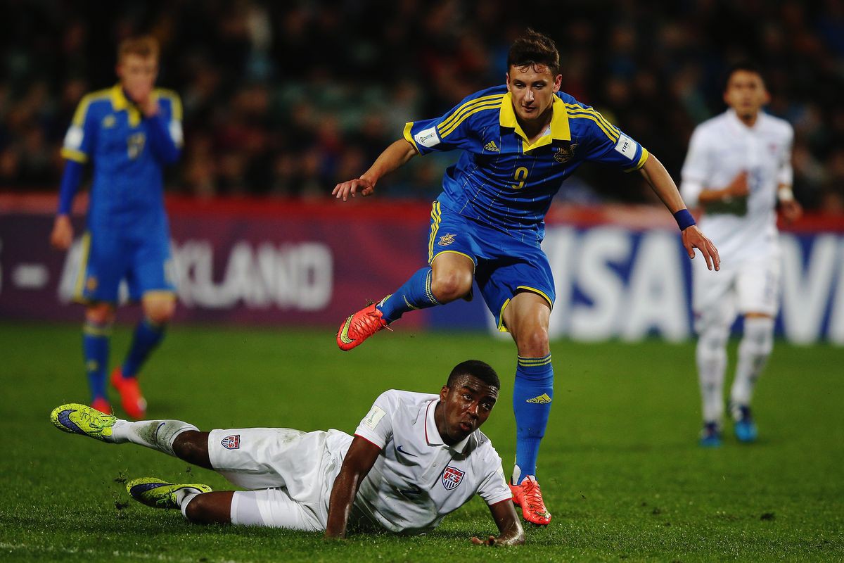 Chiến thắng tối thiểu, U20 Ukraine đặt 1 chân vào vòng sau