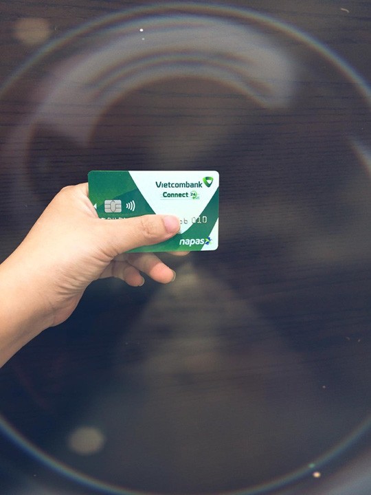 7 ngân hàng đầu tiên chính thức phát hành thẻ chip