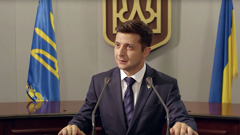 Nội dung bài phát biểu của Zelinski tại EU trùng lặp với bài phát biểu của Poroshenko tại đại hội đảng “châu Âu đoàn kết”