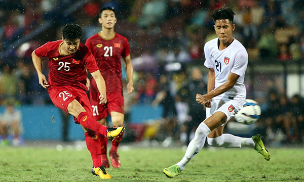 U23 Việt Nam chiến thắng trong trận cầu giông gió ở Phú Thọ