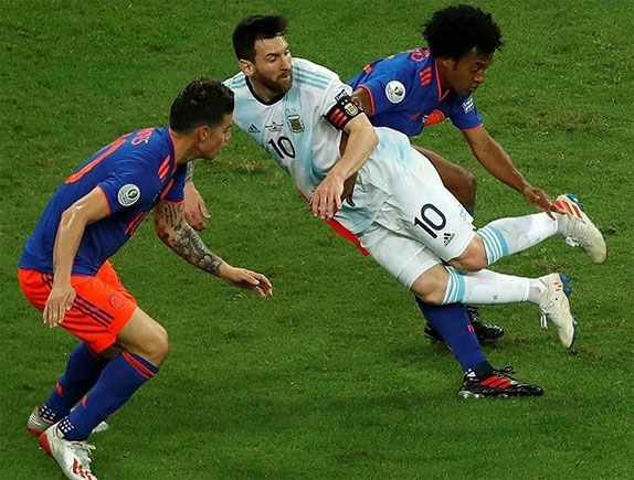 Argentina thất bại 0-2 trận ra quân Copa America 2019