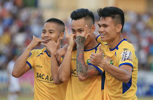 SLNA thắng đậm HAGL