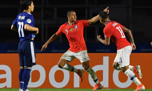 Sanchez giúp Chile thắng đậm Nhật Bản