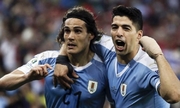 Cavani giúp Uruguay giật đỉnh bảng từ tay Chile