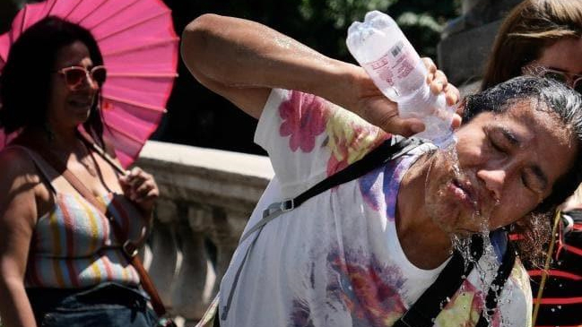 Châu Âu trong đợt nắng nóng như "địa ngục"