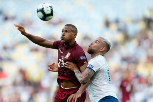 Argentina hạ Venezuela, vào bán kết Copa America