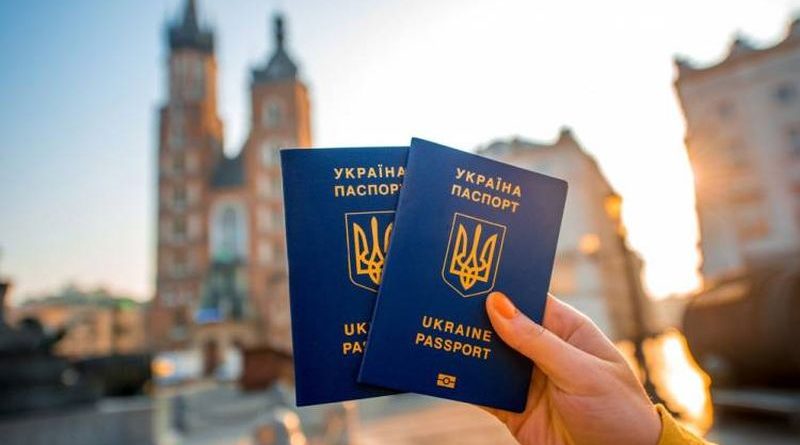 Các công dân Ukraine có thể tới 126 nước, không cần visa