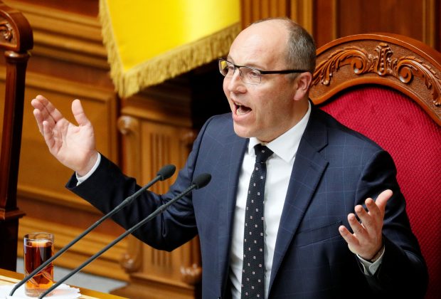 Ukraine: Chủ tịch Quốc hội Parubi cáo buộc Tổng thống Zelinski