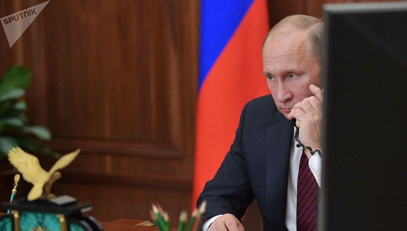 Tổng thống Nga Putin và Tổng thống Ukraine bất ngờ có cuộc điện đàm
