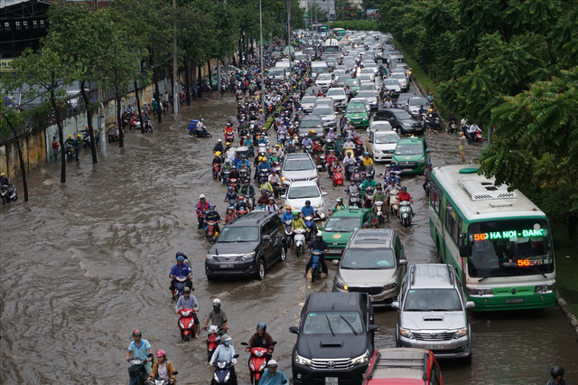 Trước đề xuất dùng "lu" chống ngập, đã có 104 hồ điều tiết nằm... trên giấy