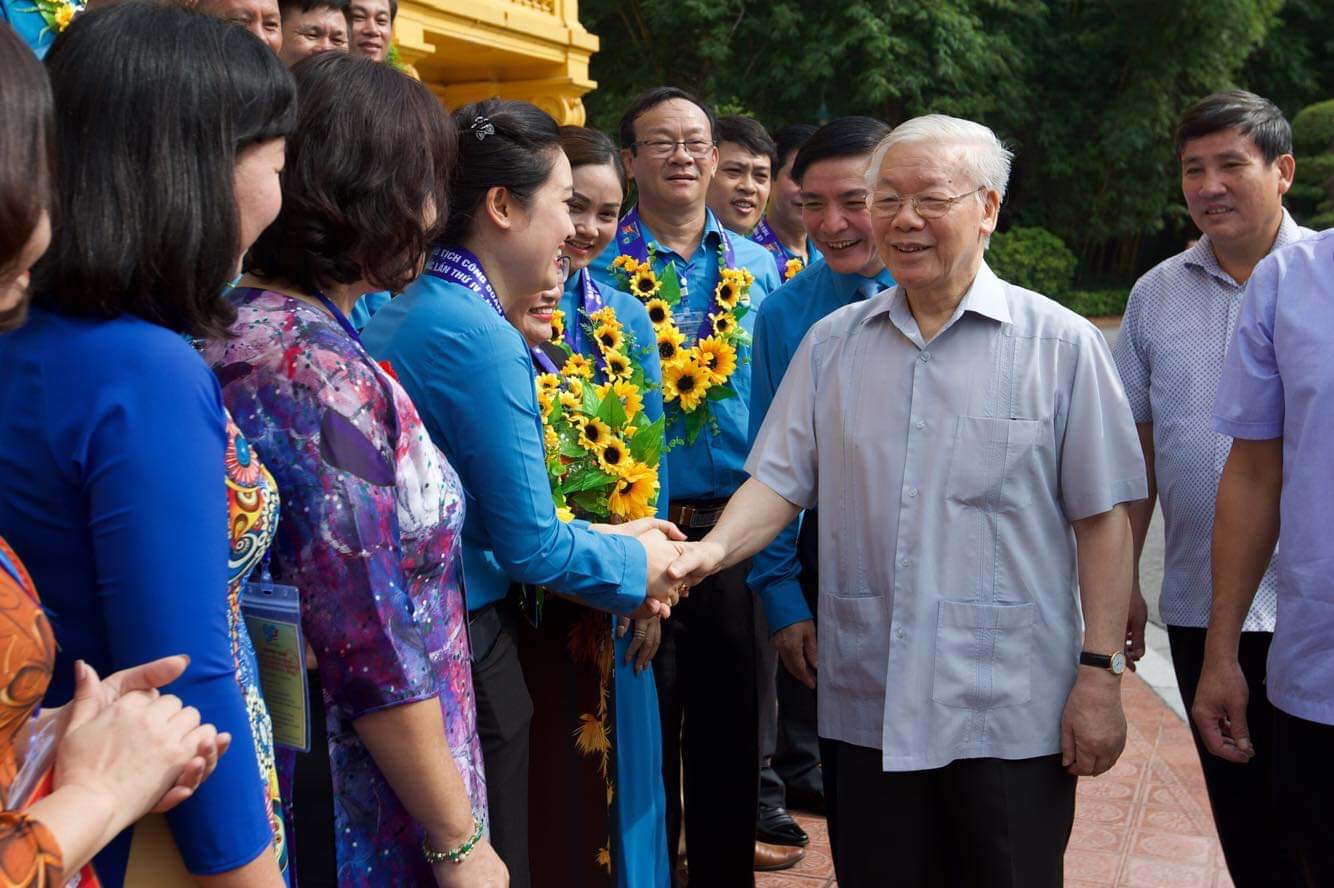 Tổng Bí thư, Chủ tịch nước gặp mặt Đoàn đại biểu Chủ tịch công đoàn cơ sở tiêu biểu