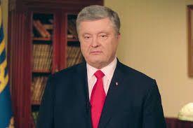 Poroshenko: Chiến lược của Zelenski như “mèo trong bị”